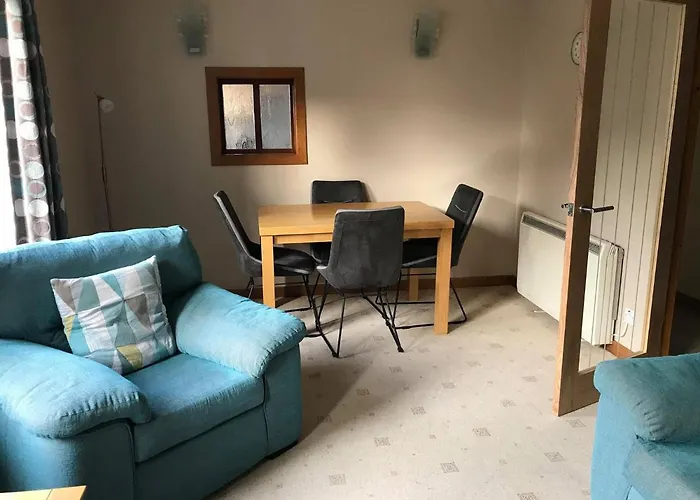 Apartment 76